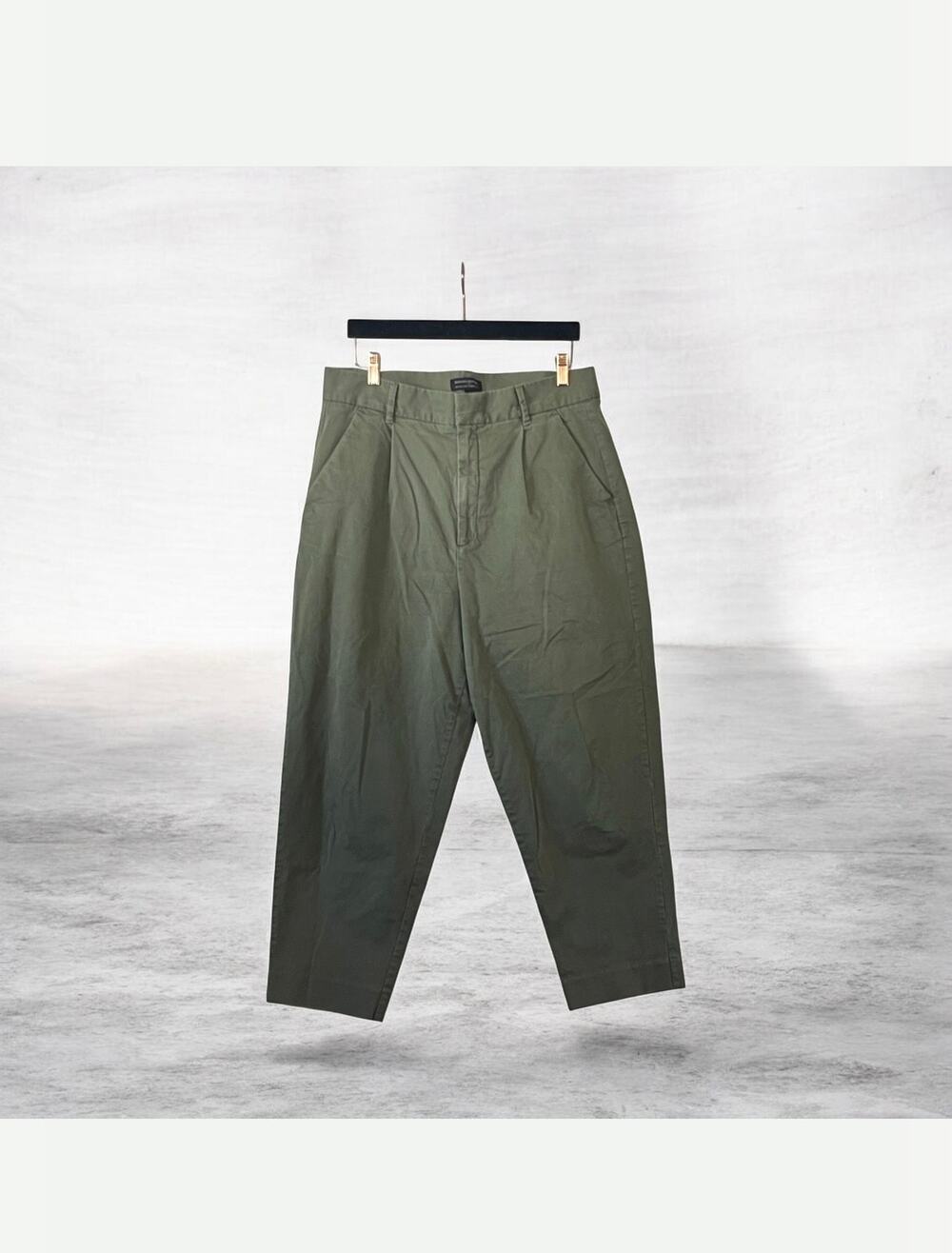 Banana Republic Women's Khaki Green Trousers Size 14